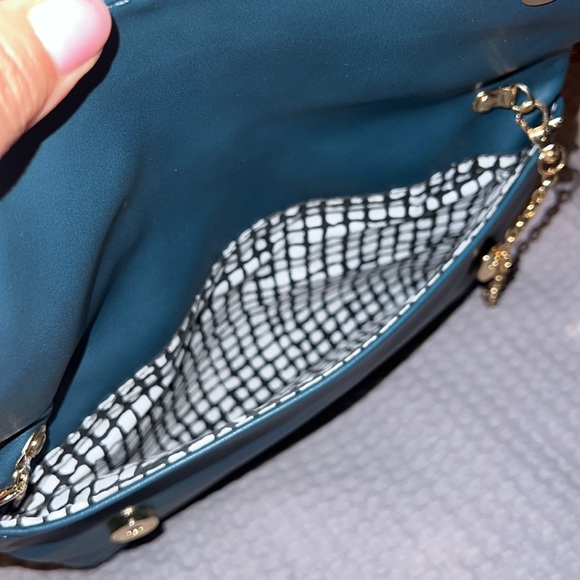 Purse - Picture 3 of 7